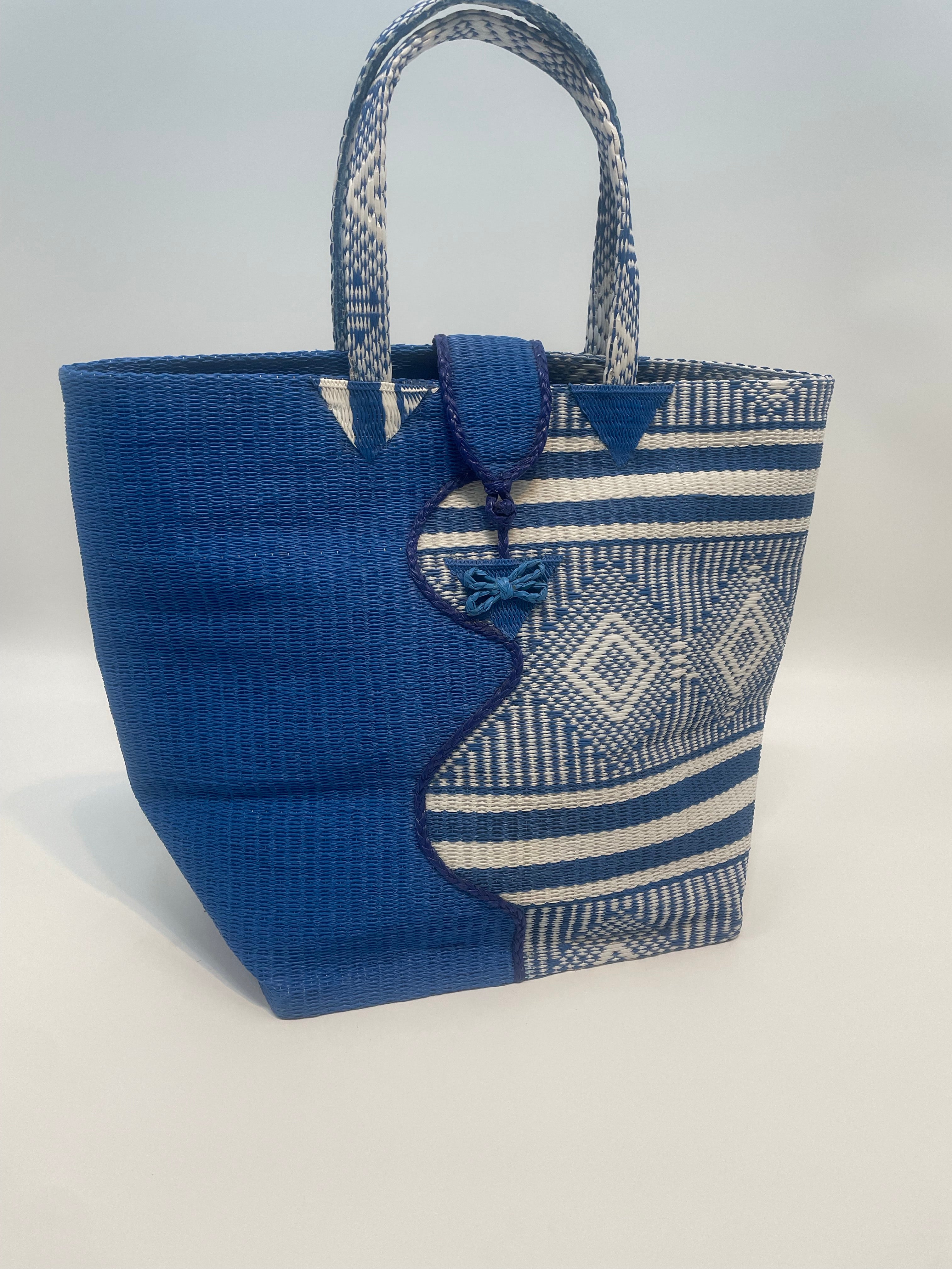 Blue waves shopper
